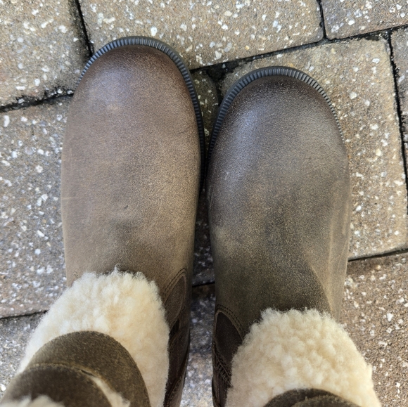 NWT UGG Australia Blayre Boot III in Dove - Picture 3 of 8